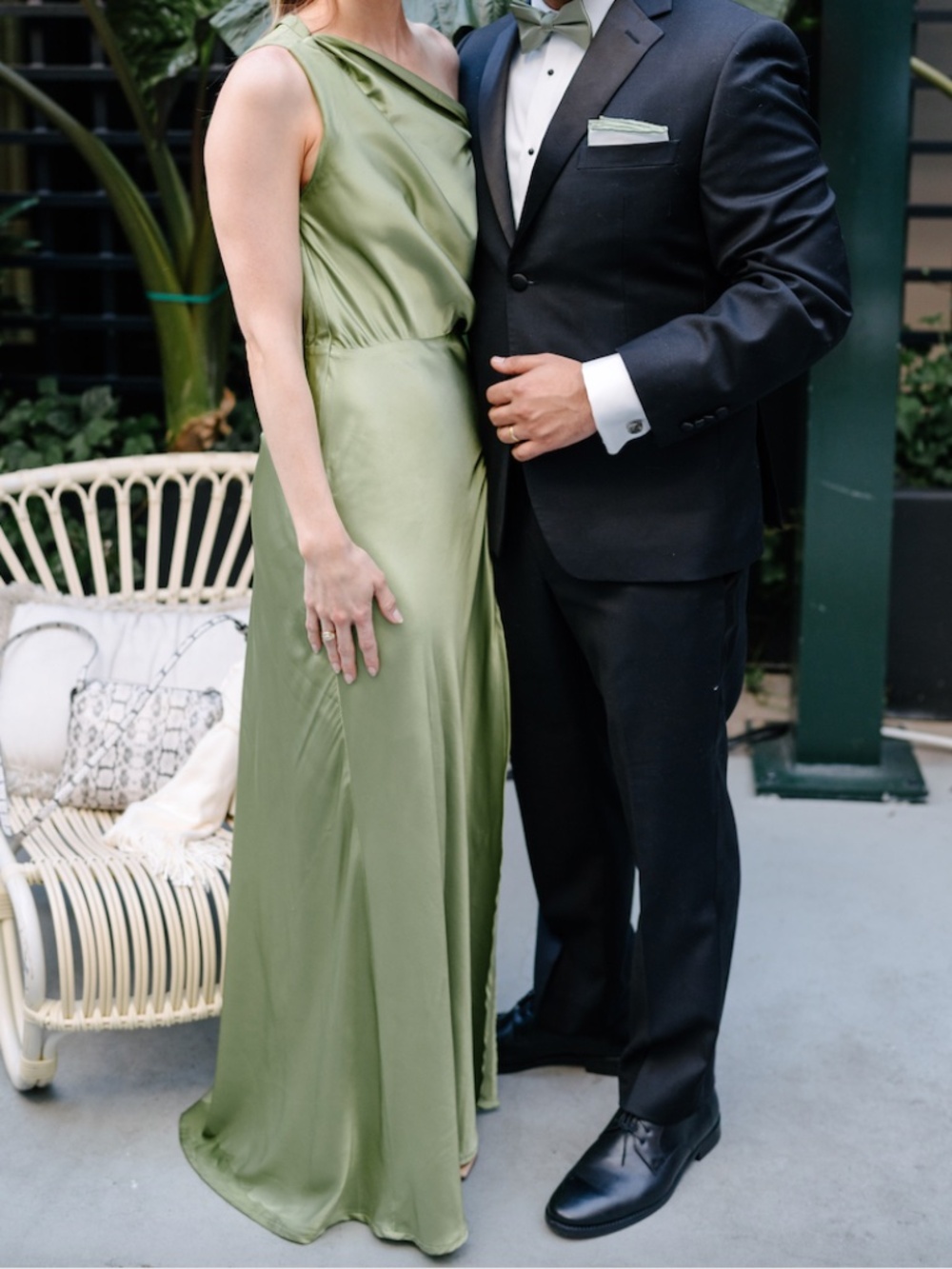 ASTR The Label Green Monroe Satin Off Shoulder Maxi Dress XS - Picture 5 of 10